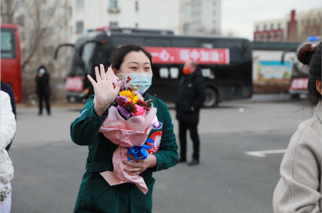 春暖花開，英雄歸來(lái)！葫蘆島市第二人民醫(yī)院支援綏中醫(yī)療隊(duì)凱旋而歸~(圖9)